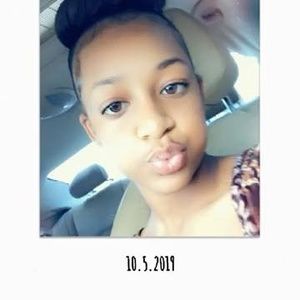 Meet your Posher, Mercedes